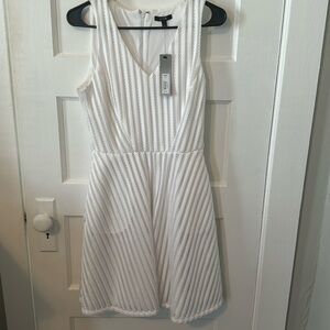 Women’s dress with pockets! Brand new.
